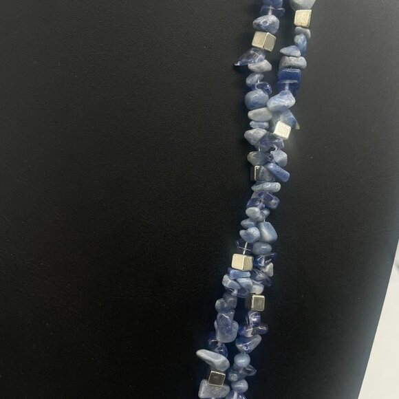 Kenneth Cole NY Blue Stone Chips Long Necklace Double Strand Layered 30-33 Inch - Picture 4 of 7